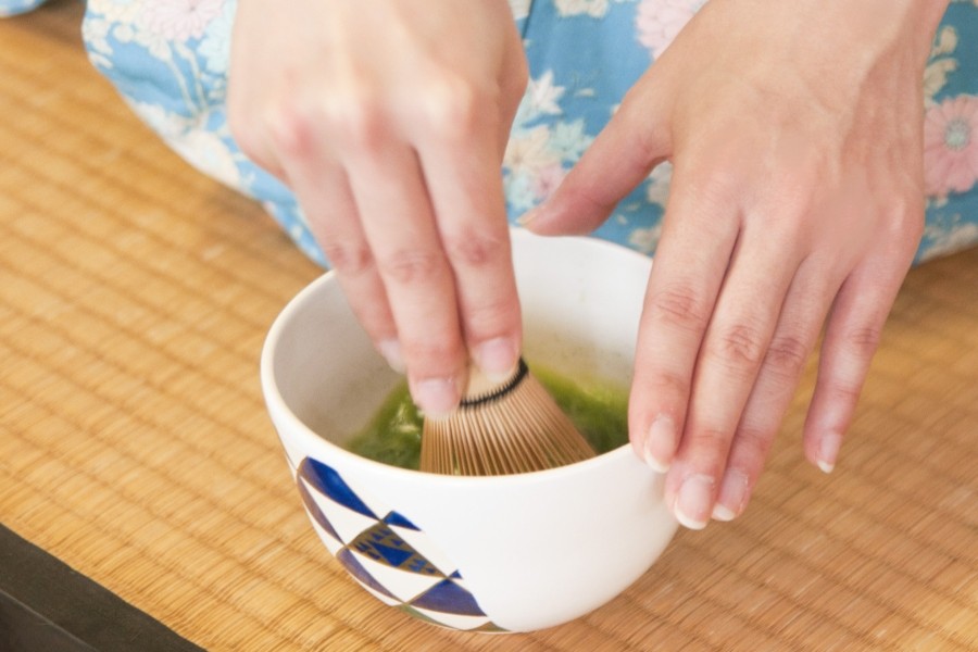 How to Join a Japanese Tea Ceremony and What to Expect